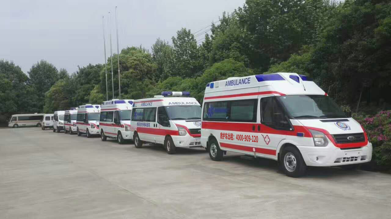 临时需要：急康复出院陪护亲属如何快速找到津南区租用救护车接送护送中心