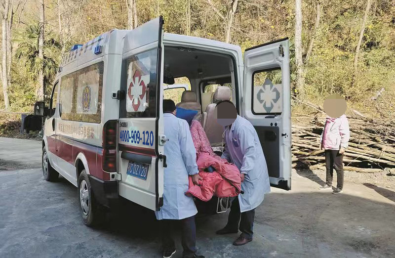 安全护卫团：天津市赛事保障120救护车，紧急情况我们来应对！